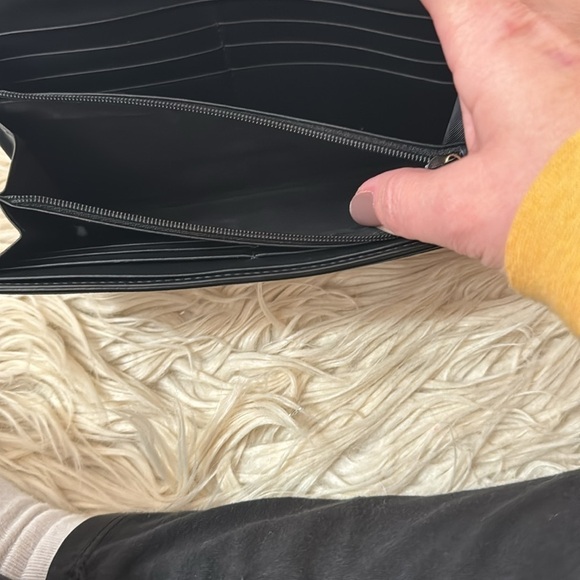 Gucci black peony pearl-studded wallet - Picture 9 of 10